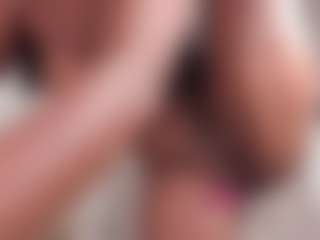 LAURA AMBER's Live Sex Cam Show