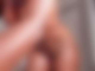 LAURA AMBER's Live Sex Cam Show