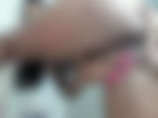 LAURA AMBER's Live Sex Cam Show