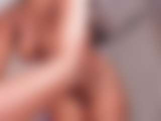LAURA AMBER's Live Sex Cam Show