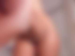 LAURA AMBER's Live Sex Cam Show