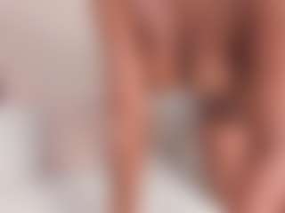 LAURA AMBER's Live Sex Cam Show