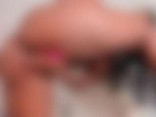 LAURA AMBER's Live Sex Cam Show