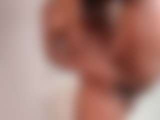 LAURA AMBER's Live Sex Cam Show