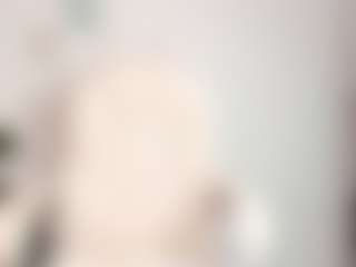 Live cam show with LAURA AMBER - Cowgirl on Hubzter Live