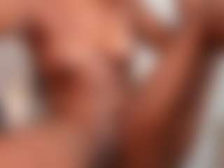 Live cam show with LAURA AMBER - Orgasm on TeamSkeetLive