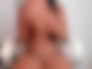 LAURA AMBER's Live Sex Cam Show