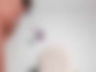 LAURA AMBER's Live Sex Cam Show