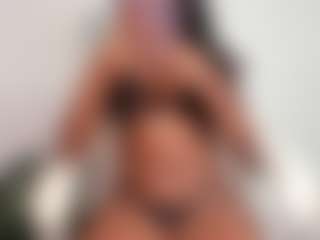 LAURA AMBER's Live Sex Cam Show
