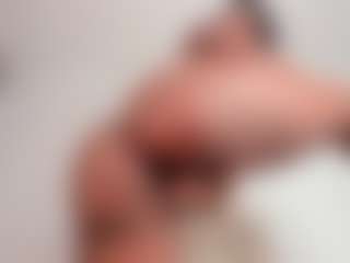 LAURA AMBER's Live Sex Cam Show