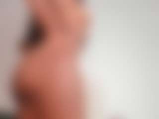 LAURA AMBER's Live Sex Cam Show