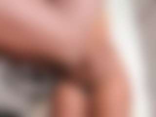 LAURA AMBER's Live Sex Cam Show