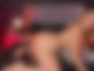 ATINXNAUGTHY MILF webcam performer live streaming