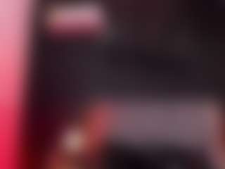 Live cam show with ATINXNAUGTHY - Curvy MILF on crypto-cams