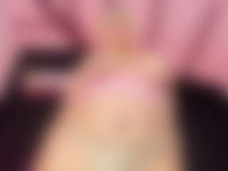 Live cam show with ATINXNAUGTHY - BBW on fapnchat