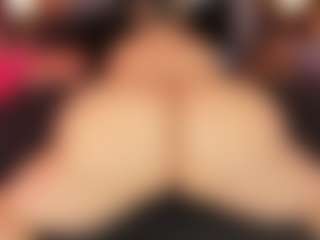 ATINXNAUGTHY's Live Sex Cam Show
