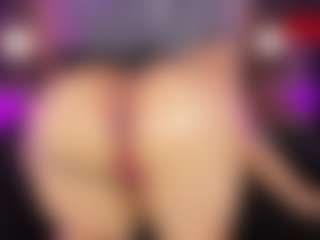 ATINXNAUGTHY's Live Sex Cam Show