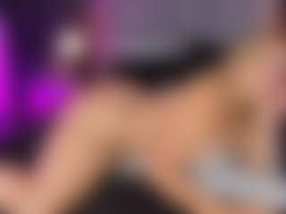 Live cam show with ATINXNAUGTHY - Average on Streamer API