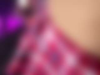 Live cam show with ATINXNAUGTHY - Curvy MILF on Camsoda