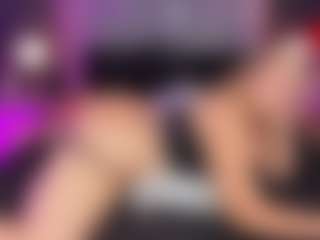Live cam show with ATINXNAUGTHY - Tease Curvy on Mixed Magazine Live