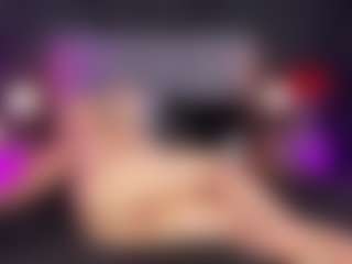 ATINXNAUGTHY MILF webcam performer live streaming