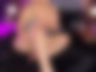 ATINXNAUGTHY's Live Sex Cam Show