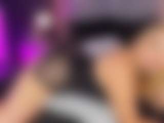 ATINXNAUGTHY MILF webcam performer live streaming