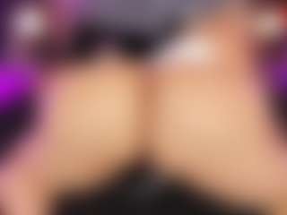 Live cam show with ATINXNAUGTHY - Ass Clapping on AdultVida.com