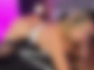 ATINXNAUGTHY's Live Sex Cam Show