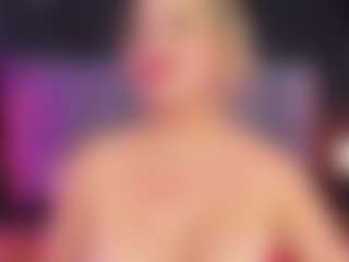 Live cam show with ATINXNAUGTHY - Anal MILF on Camming Site