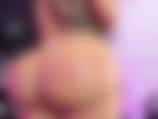 Live cam show with ATINXNAUGTHY - Squirt on LiveSexCams6