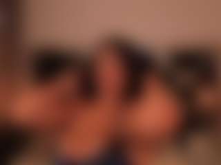 Live cam show with Alejandra - Spank on luckytryst.com