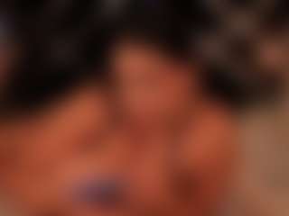 Live cam show with Alejandra - College Curvy on livesexfox.com
