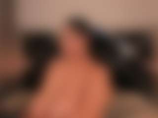 Live cam show with Alejandra - BBW on StripNow