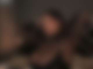 Live cam show with Alejandra - Deepthroat on LiveSexCams6