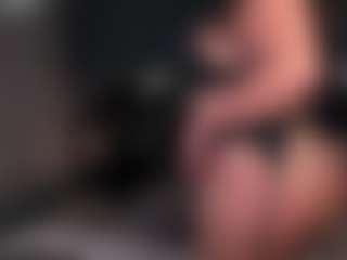 Show de cam en vivo con Alejandra - Big Tits MILF en Camsoda