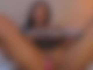 aprilebony's Live Sex Cam Show
