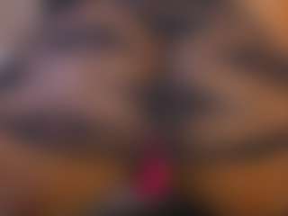 aprilebony's Live Sex Cam Show