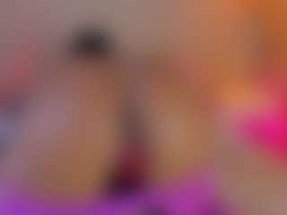 aprilebony's Live Sex Cam Show