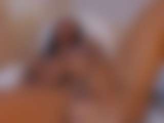 aprilebony's Live Sex Cam Show