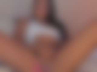 aprilebony's Live Sex Cam Show