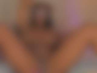 Live cam show with aprilebony - Ass Bouncing on CamClone