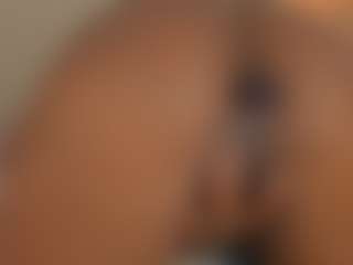 aprilebony's Live Sex Cam Show