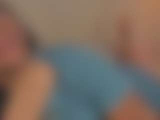 Live cam show with aprilebony - BBW on StripNow