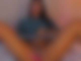 aprilebony's Live Sex Cam Show