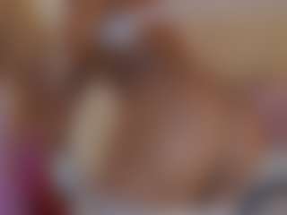 aprilebony's Live Sex Cam Show