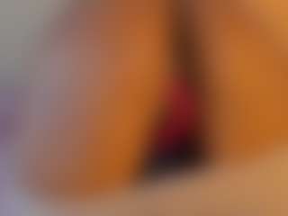 aprilebony's Live Sex Cam Show