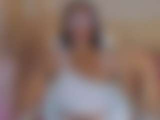 aprilebony's Live Sex Cam Show