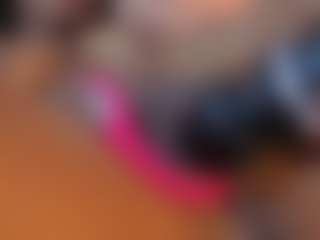 aprilebony's Live Sex Cam Show