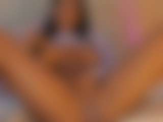 Live cam show with aprilebony - Fuck on Camsoda